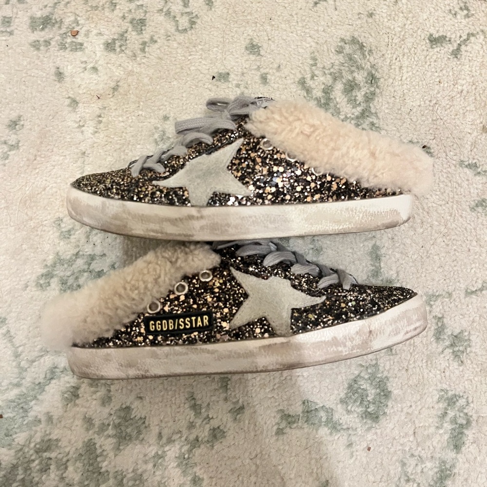 Golden Goose Super Stars! Size 35!